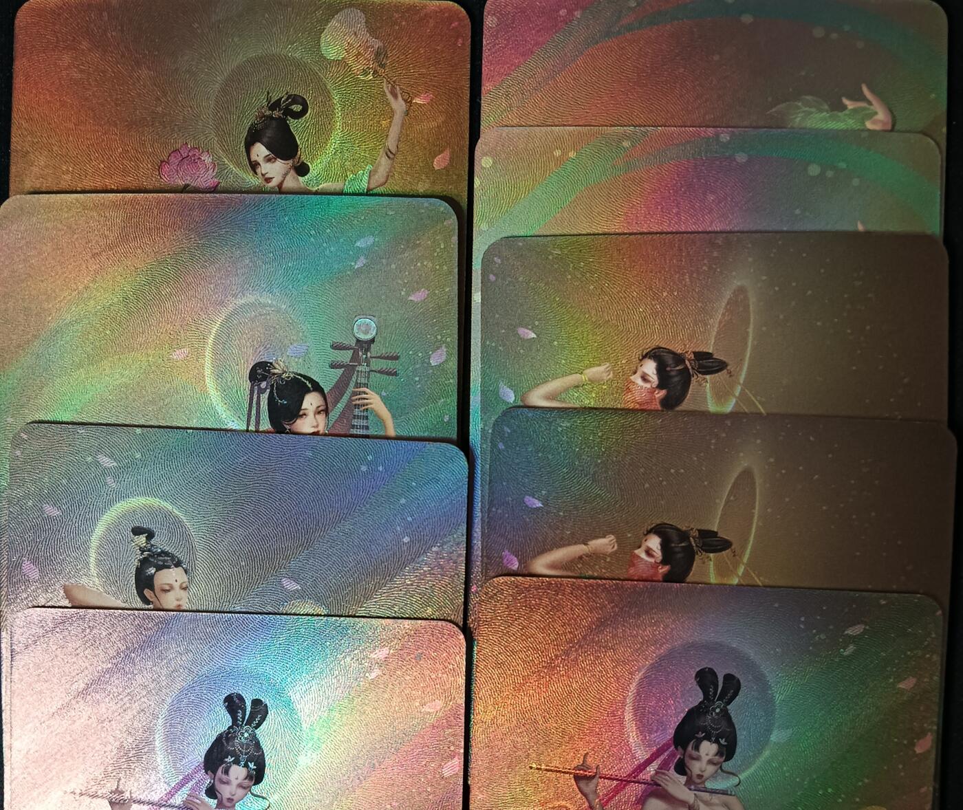 花开卡拍第53期（12月28号周日截拍，品控勿拍!!!拍品不寄存，运费5元，自制卡难免瑕疵，可能存在轻微撞角爆边等出厂瑕疵，品控介意勿拍！） 五月卡牌 艺术卡敦煌飞天神女第一第二弹折光彩闪9张，其中3张艺术版，一张有出厂通病划痕