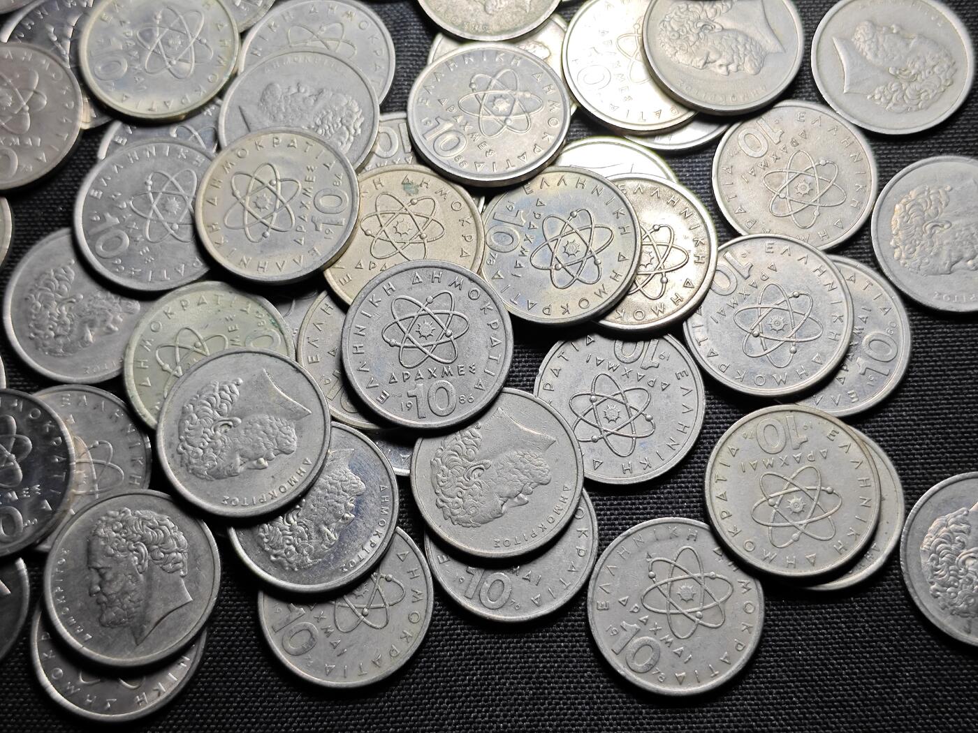 KK钱币收藏小铺 《套币 好品/批量散币专场》  2月预留时间 周末发货  希腊10德拉克马一组67枚