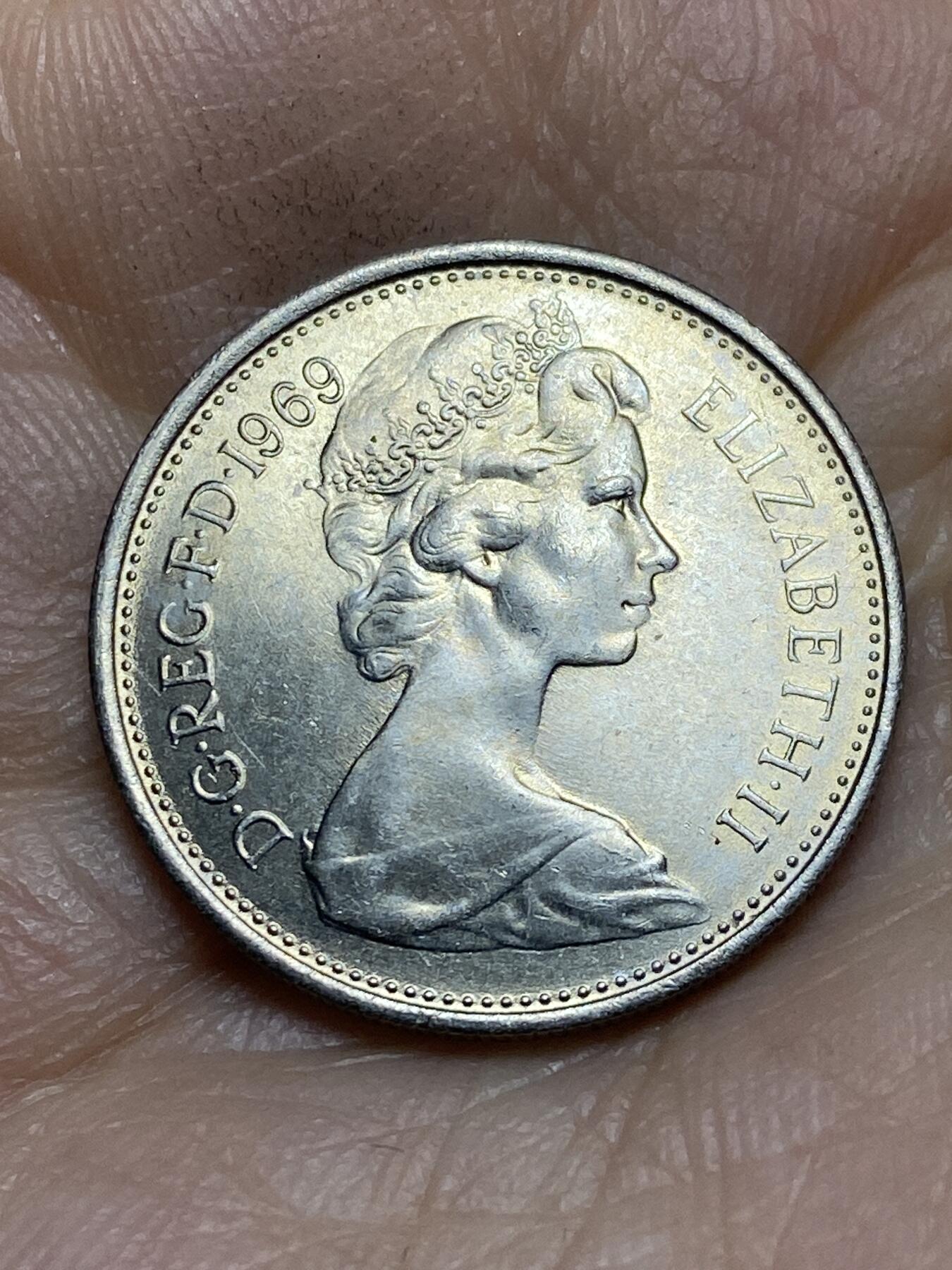 2025年第一百四十三场(总第一百六十九场）外国好品散币场(免佣金) 英国🇬🇧1969年5新便士(伊丽莎白二世中年花冠，十进制第一版)