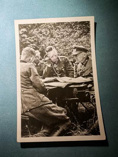 盛世勋华——号角文化勋章邮票专场拍卖第296期 - 德国（1939）骑士十字勋章获得者照片 步兵上将卡尔·菲尔门丁格尔等军官作战讨论 佩戴骑士十字勋章/一级铁十字勋饰等