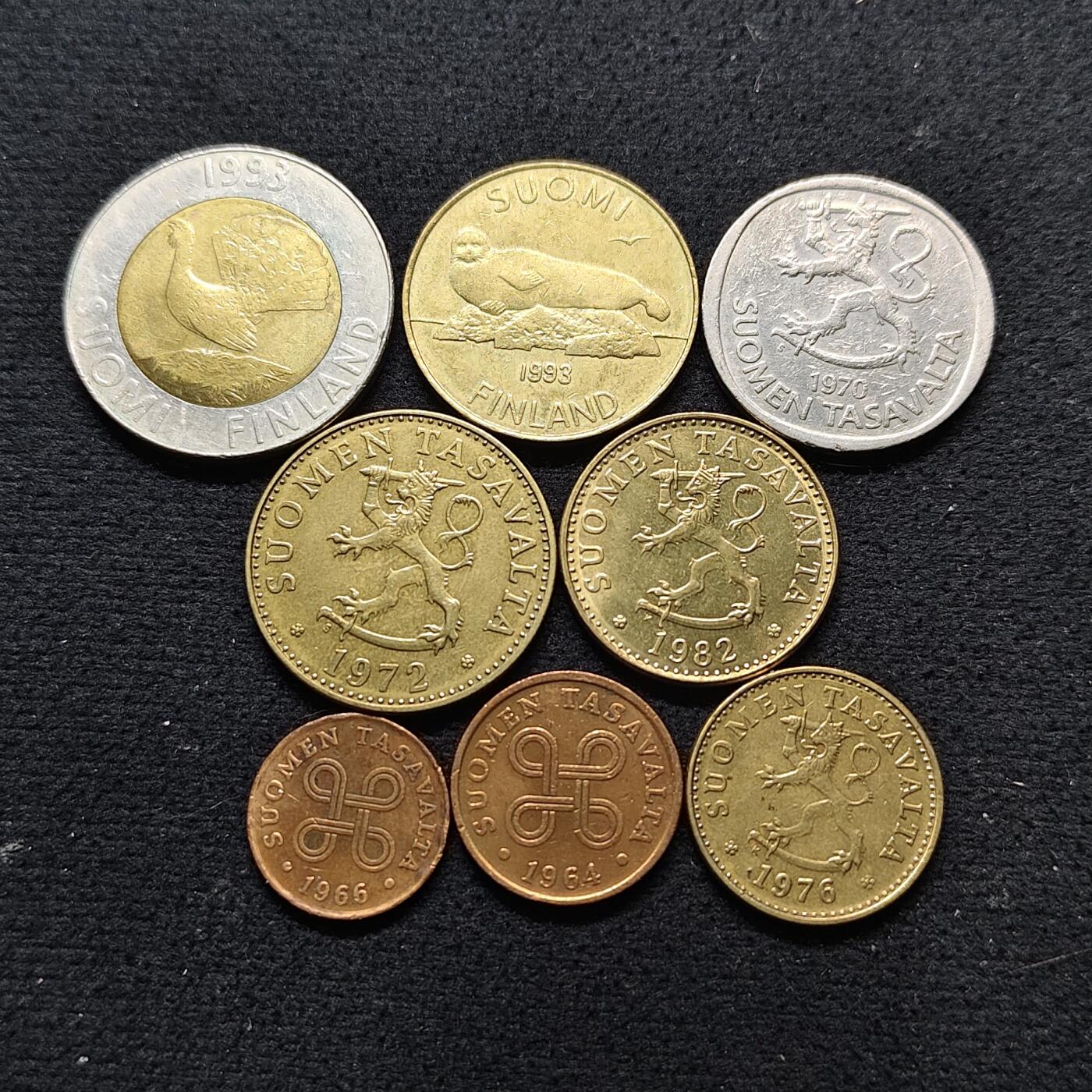 【全场包邮】纯粹捡漏拍490场（免费代拍第27场） 芬兰各年份8枚套币