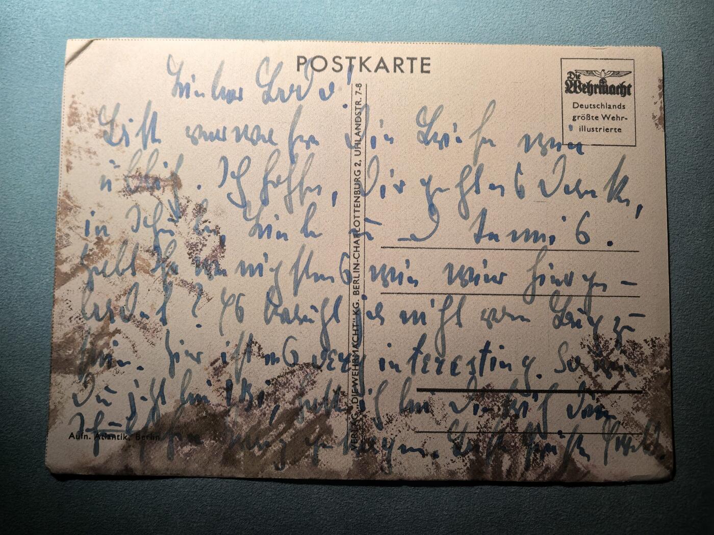 盛世勋华——号角文化勋章邮票专场拍卖第296期 德国（1939）1941年战地实寄明信片 小胡子在赫斯的迎接下，与国防军三大军种的最高指挥官一同站在贡比涅森林中被遮盖的耻辱纪念碑前