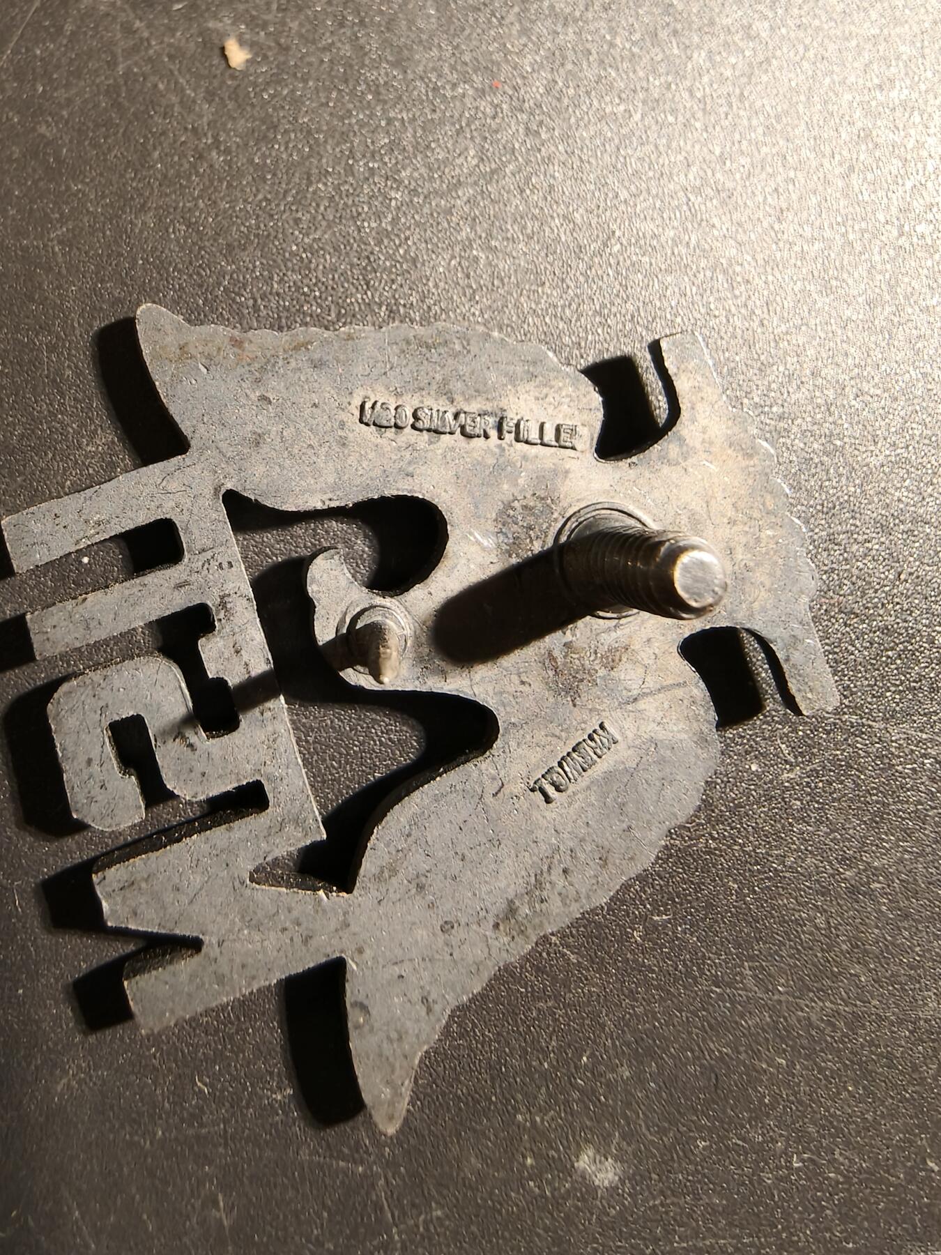 老王徽章第172期 美国海军士官帽徽     包银材质