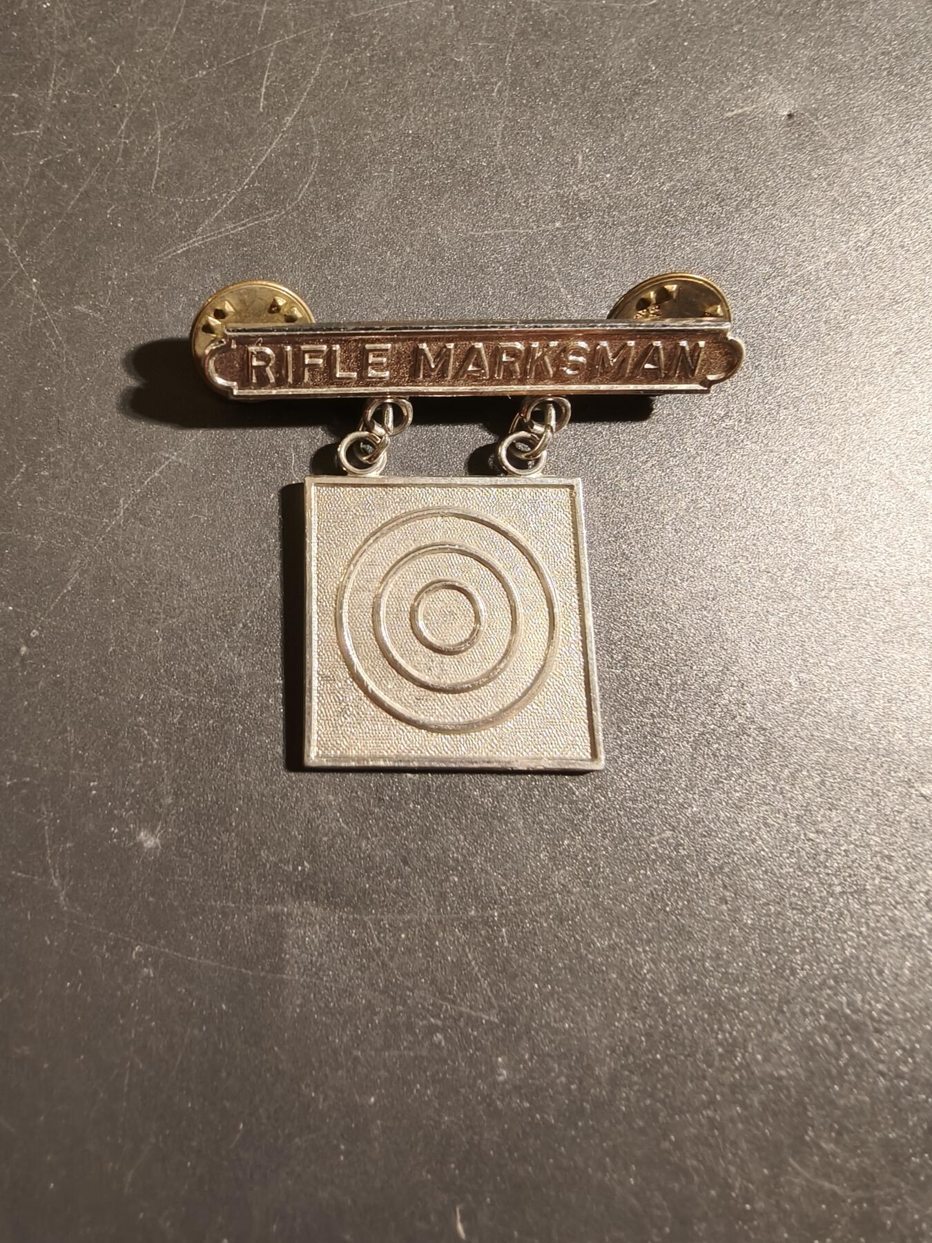 老王徽章第172期 美国海军陆战队神射手技能章    步枪精确射手勋条    带厂标