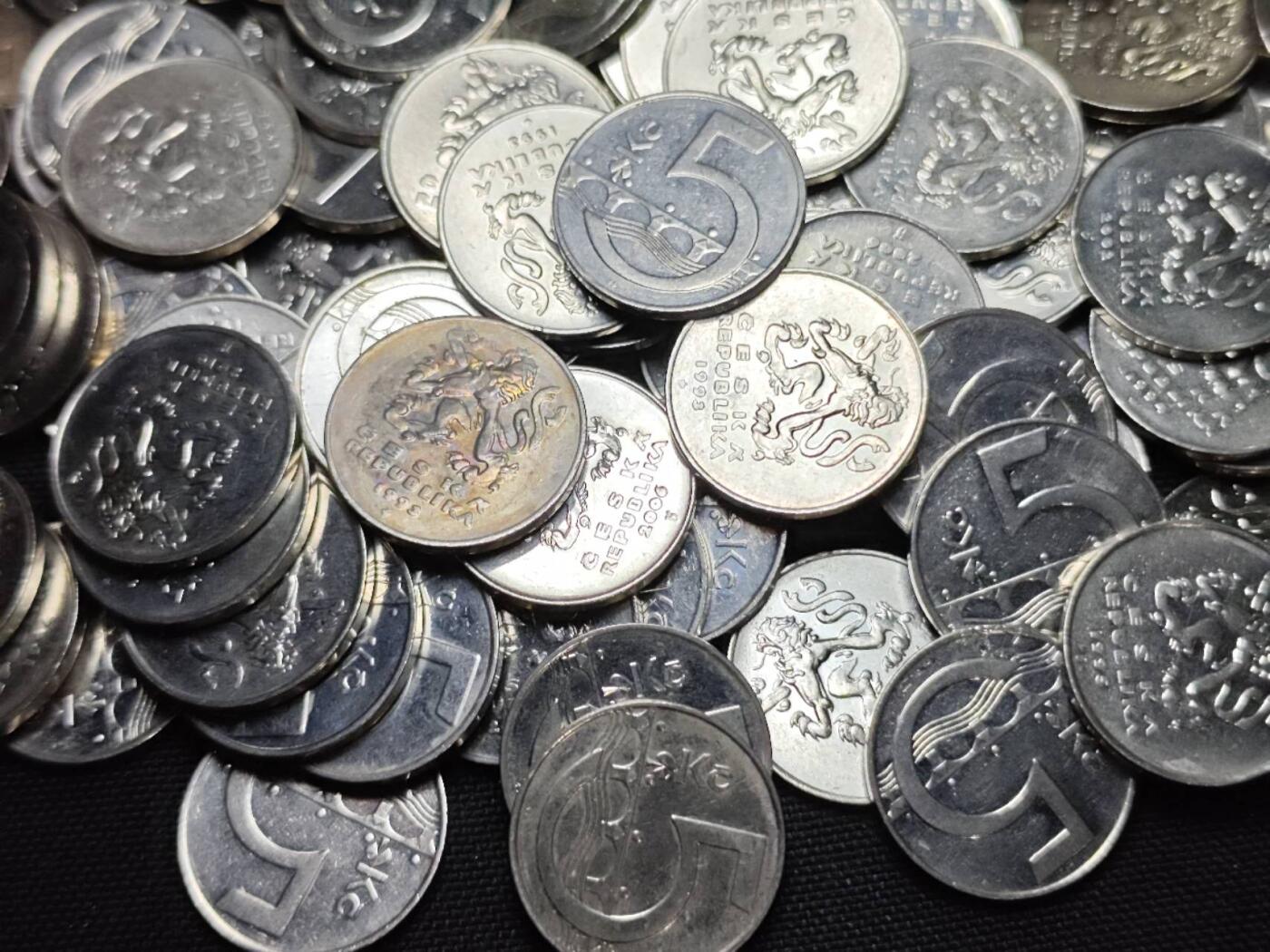 KK钱币收藏小铺 《套币 好品/批量散币专场》  2月预留时间 周末发货  捷克5克朗142枚一组