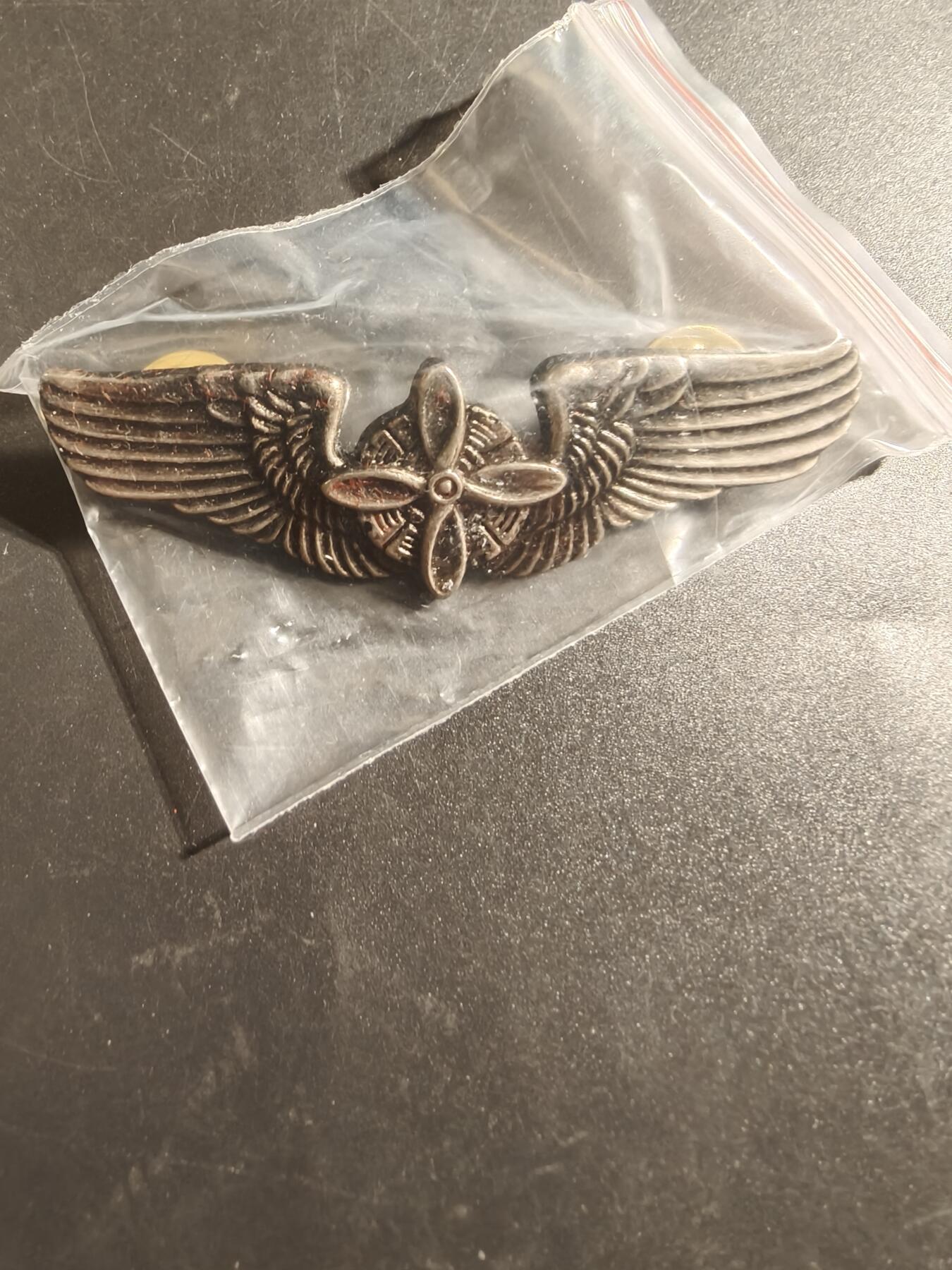 老王徽章第172期 美国空军飞行工程师技能章     3英寸    