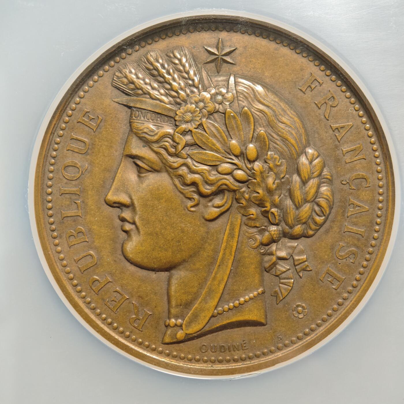 【德藏】世界币章拍卖第159期(元旦专场拍卖) 1878年 法国巴黎世界博览会纪念女神约50mm大铜章 NGC MS62BN 亚军分 包浆温润 细节刻画细致
