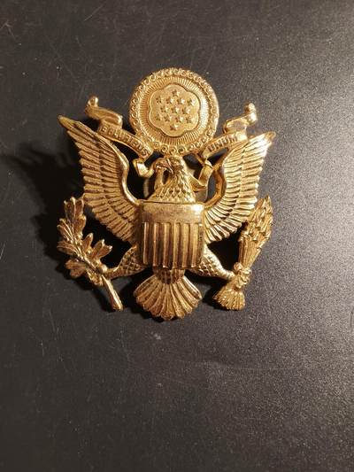 老王徽章第172期 - 美国陆军大檐帽帽徽     带厂标