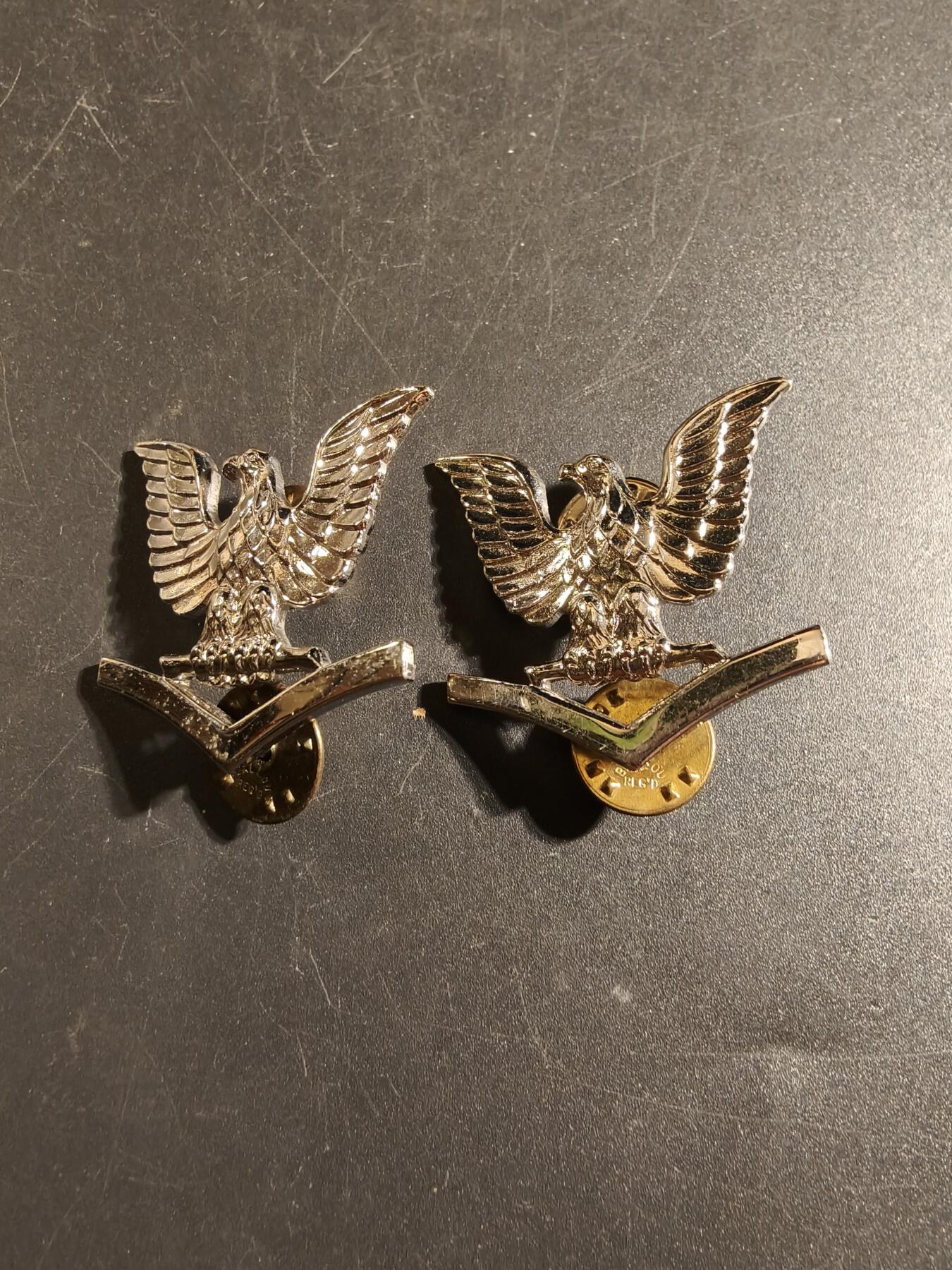 老王徽章第172期 美国海军E4三级士官金属军衔一组