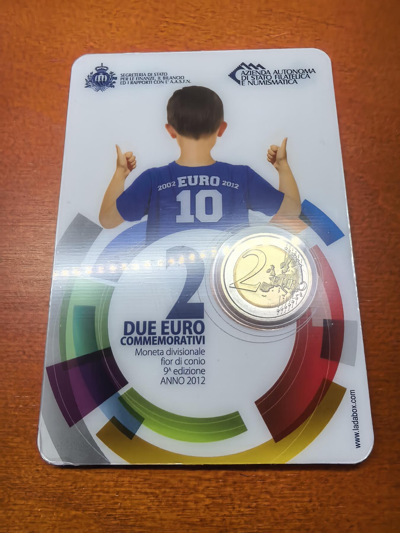 长老汇蛇年精选第八十八场拍卖 2012圣马力诺欧元象征2欧元双金属币卡装，克书标价45美金