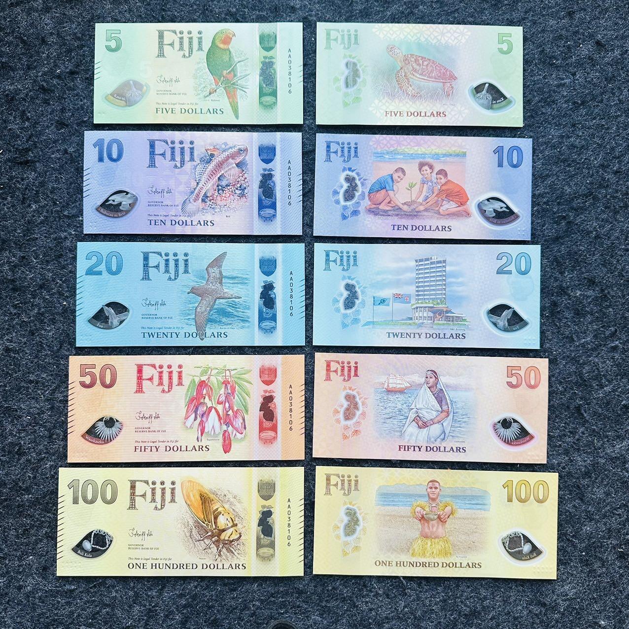 🇫🇯🇫🇰2530￥￥福克兰群岛2025年和斐济2026年全套Polymer塑料钞 斐济2026年5-10-20-50-100元塑料钞，全同号，AA038106