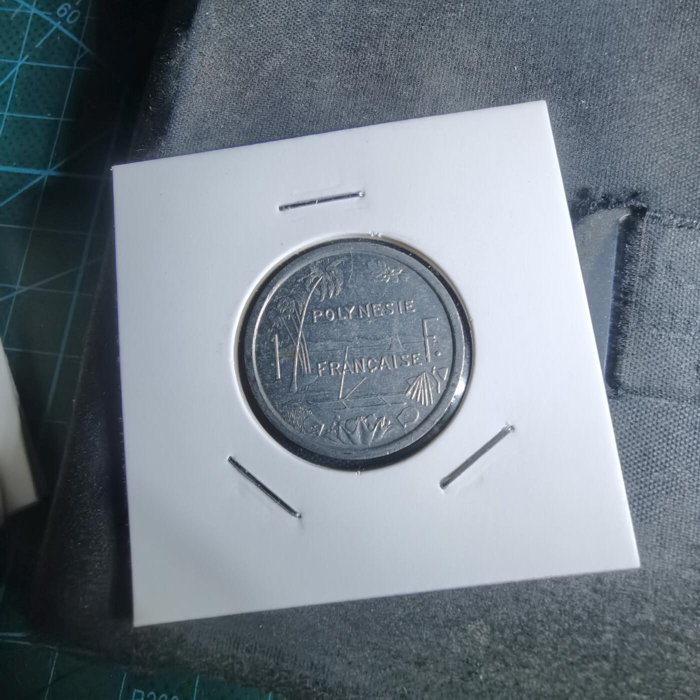 沼泽如烟--第947场 法属波利尼西亚1982年1法郎