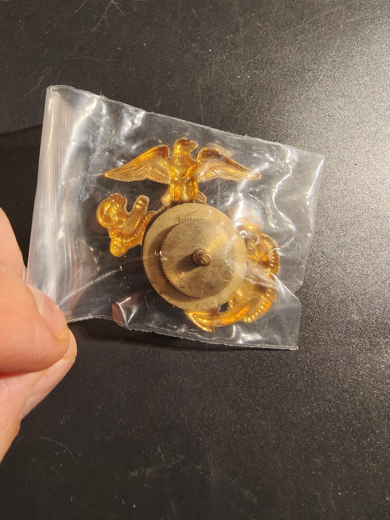 老王徽章第172期 美国海军陆战队大檐帽帽徽