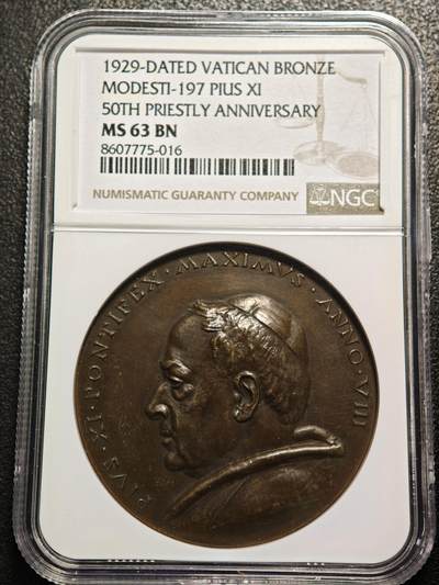 【德藏】世界币章拍卖第159期(元旦专场拍卖) - 1929年 梵蒂冈庇护十一世受神职五十周年高浮雕纪念铜章 NGC MS63BN 人物刻画传神 包浆温润