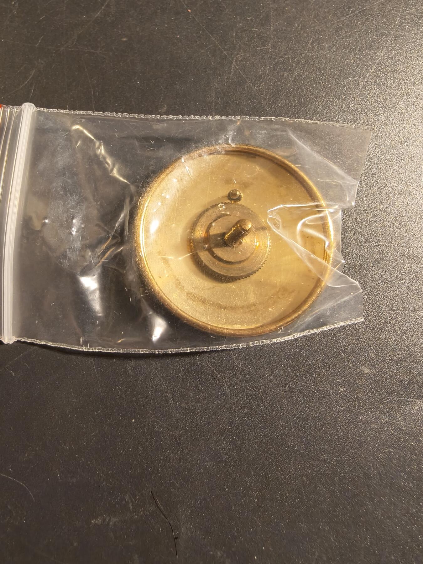 老王徽章第172期 美国陆军大檐帽帽徽