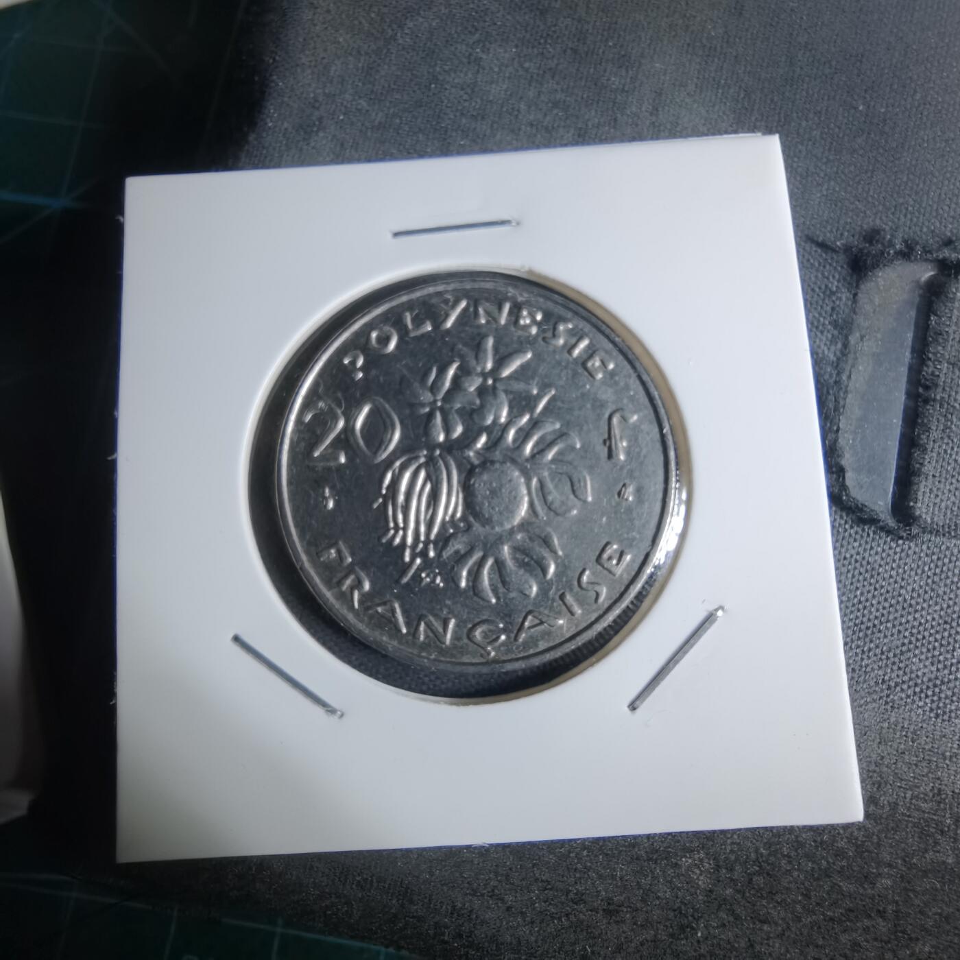 沼泽如烟--第947场 法属波利尼西亚2000年20法郎