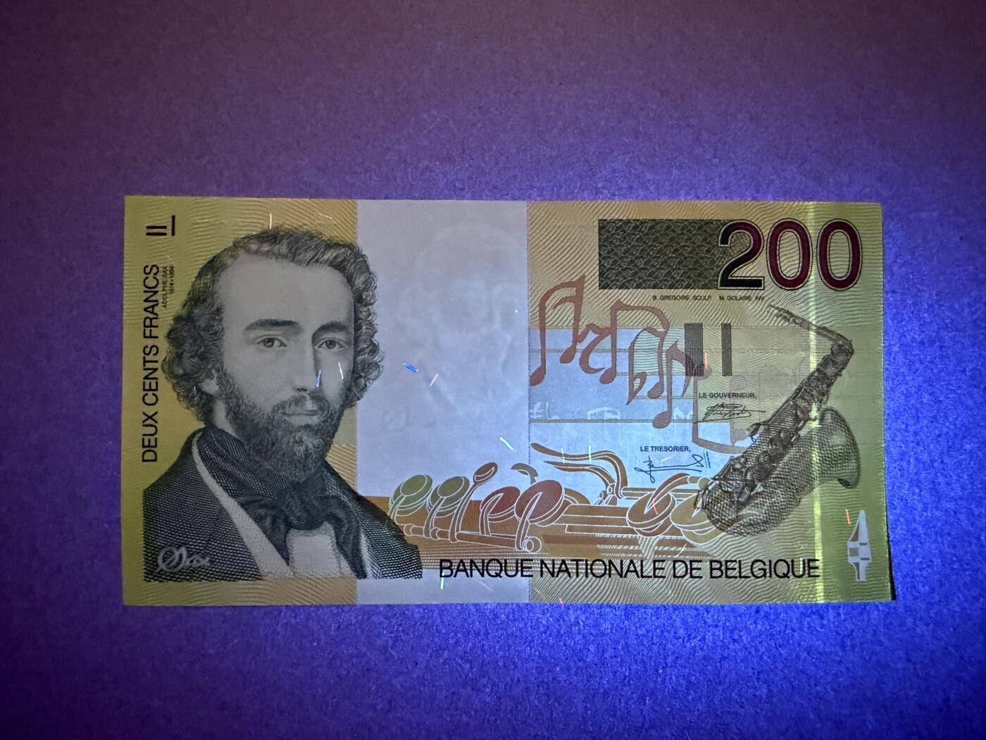 《艾美收藏》第226期-12.28周日外币精品场-蛇年收官 比利时200法郎 UNC 末版 萨克斯