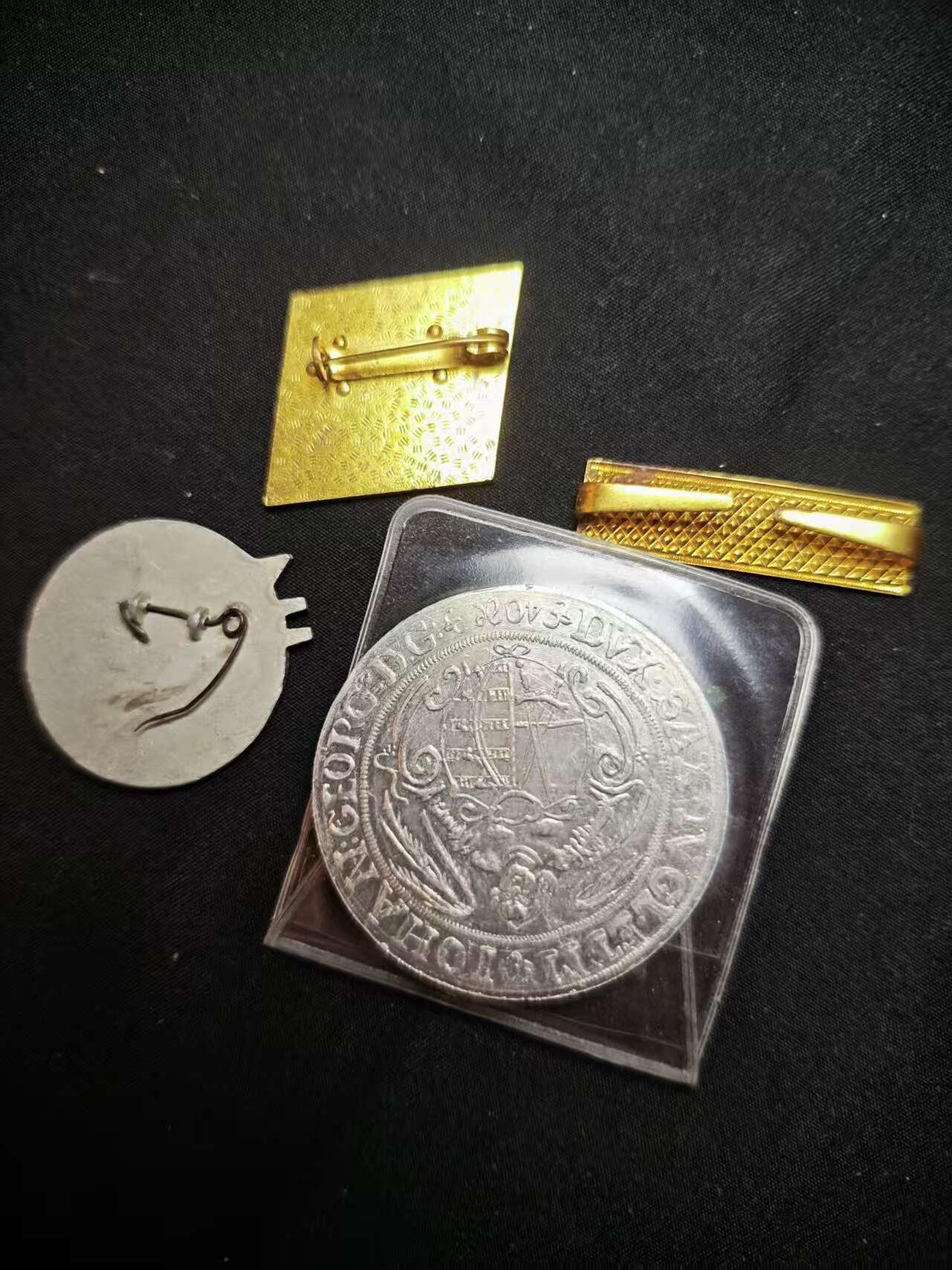 罗岚⭐爱藏⭐甄选专拍第三场-分享拍场赚佣（实体店在建中···） 社会主义国家精品勋赏一组（匈牙利成立25周年纪念章  士官党员边防志愿服役证章 越南奠边府战役证章）