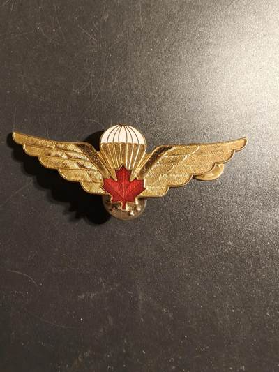 老王徽章第172期 - 加拿大空降兵伞降证章