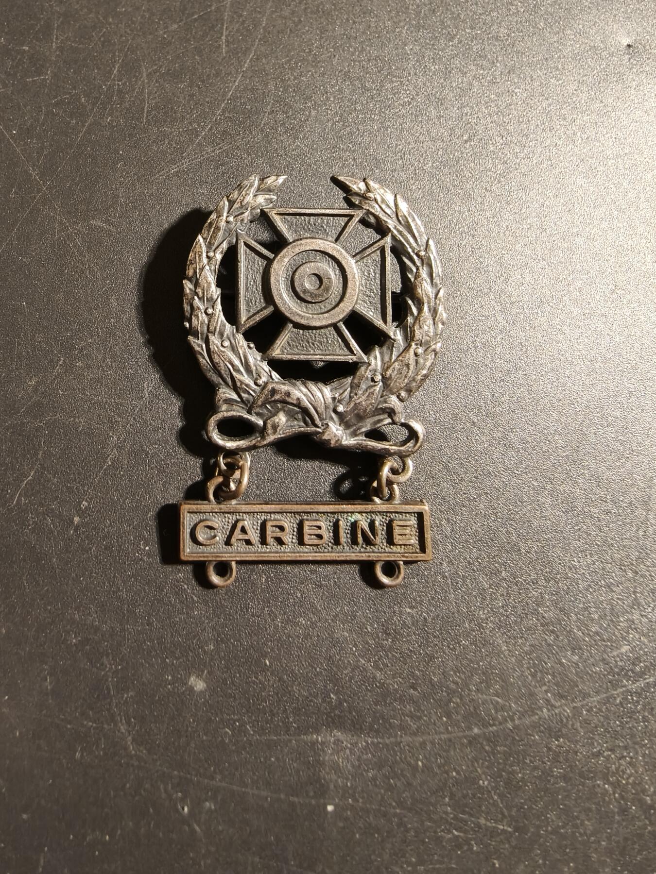 老王徽章第172期 美国陆军神射手技能章     卡宾枪勋条    带厂标    二战时期横针版