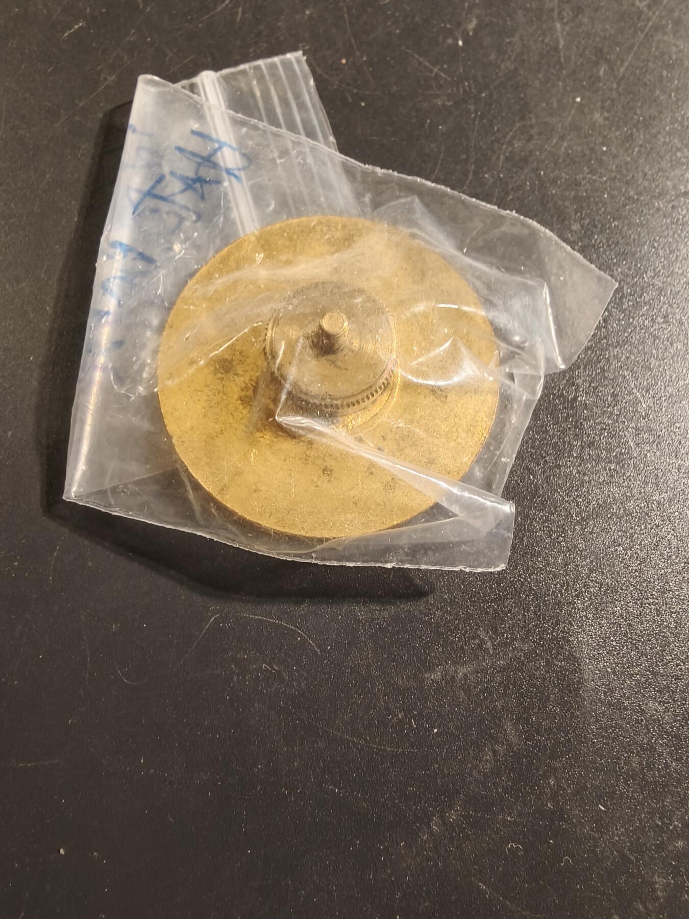 老王徽章第172期 美国陆军大檐帽帽徽     二战前版本