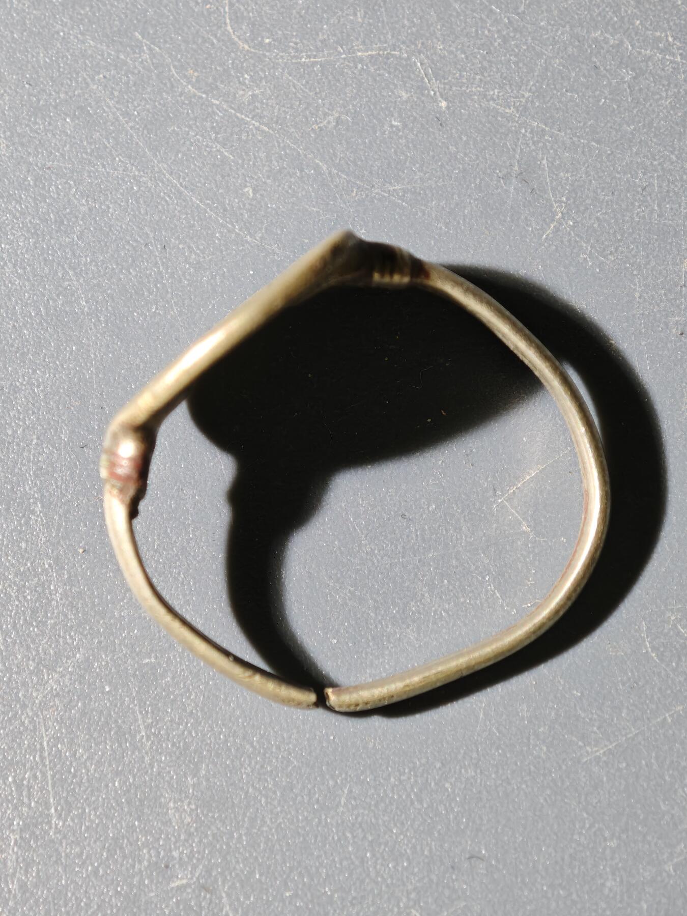 100期回流戒指饰品杂件纪念章丝路钱币专场