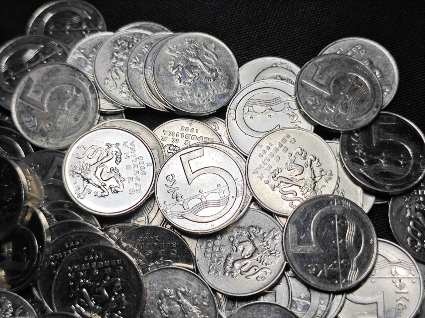 KK钱币收藏小铺 《套币 好品/批量散币专场》  2月预留时间 周末发货  捷克5克朗142枚一组