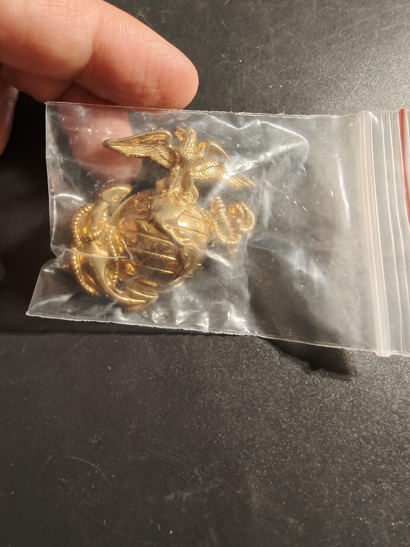 老王徽章第172期 美国海军陆战队大檐帽帽徽