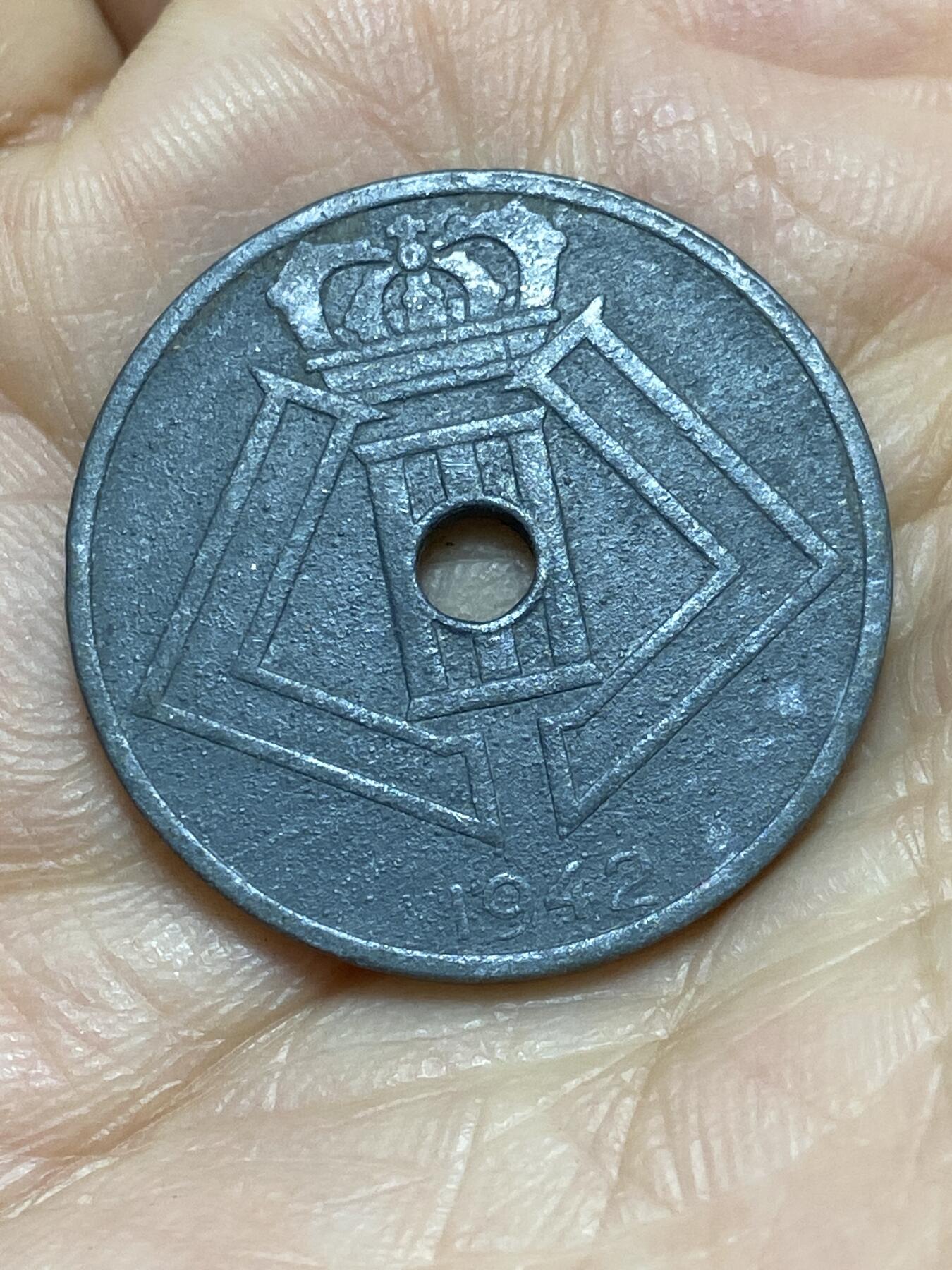 2025年第一百四十三场(总第一百六十九场）外国好品散币场(免佣金) 比利时🇧🇪1942年25分(二战德国占领时期，左法语右荷语版)