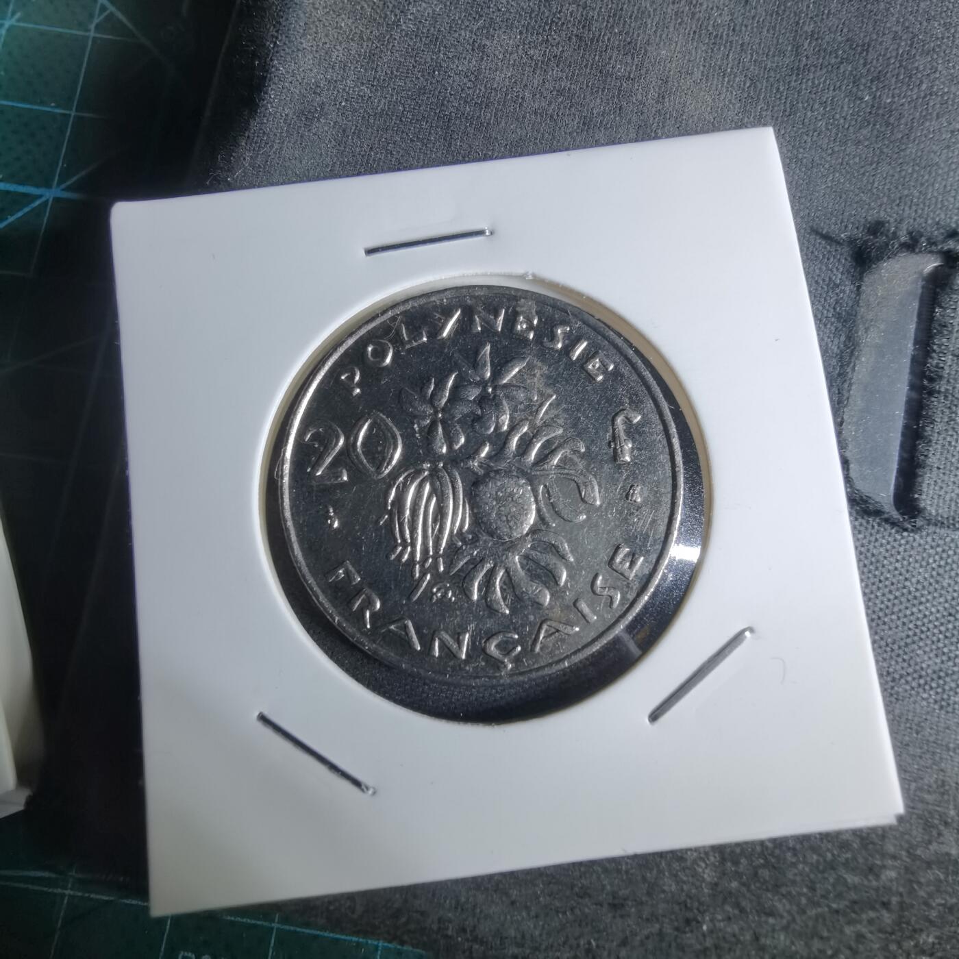 沼泽如烟--第947场 法属波利尼西亚1998年20法郎