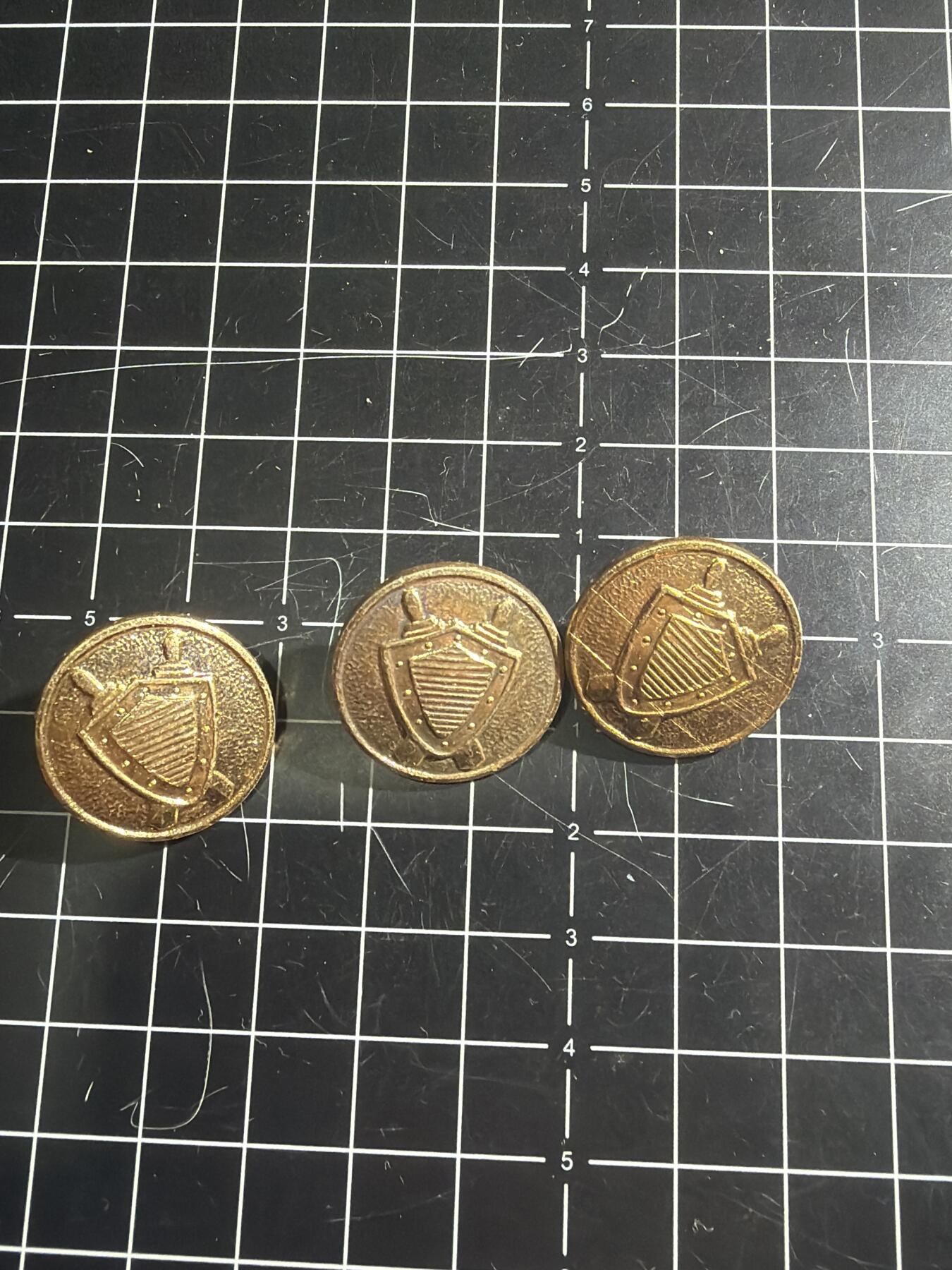 古冰库章牌勋赏收藏0起拍卖 扣子三个