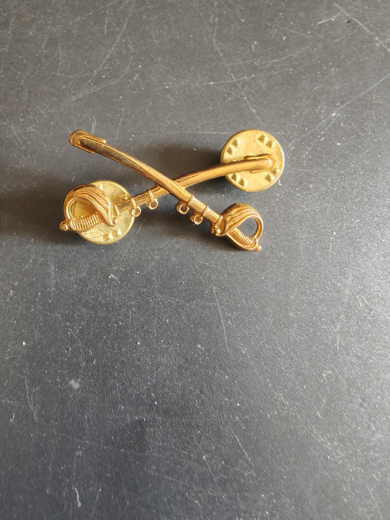 老王徽章第172期 美国骑兵领章    早期版