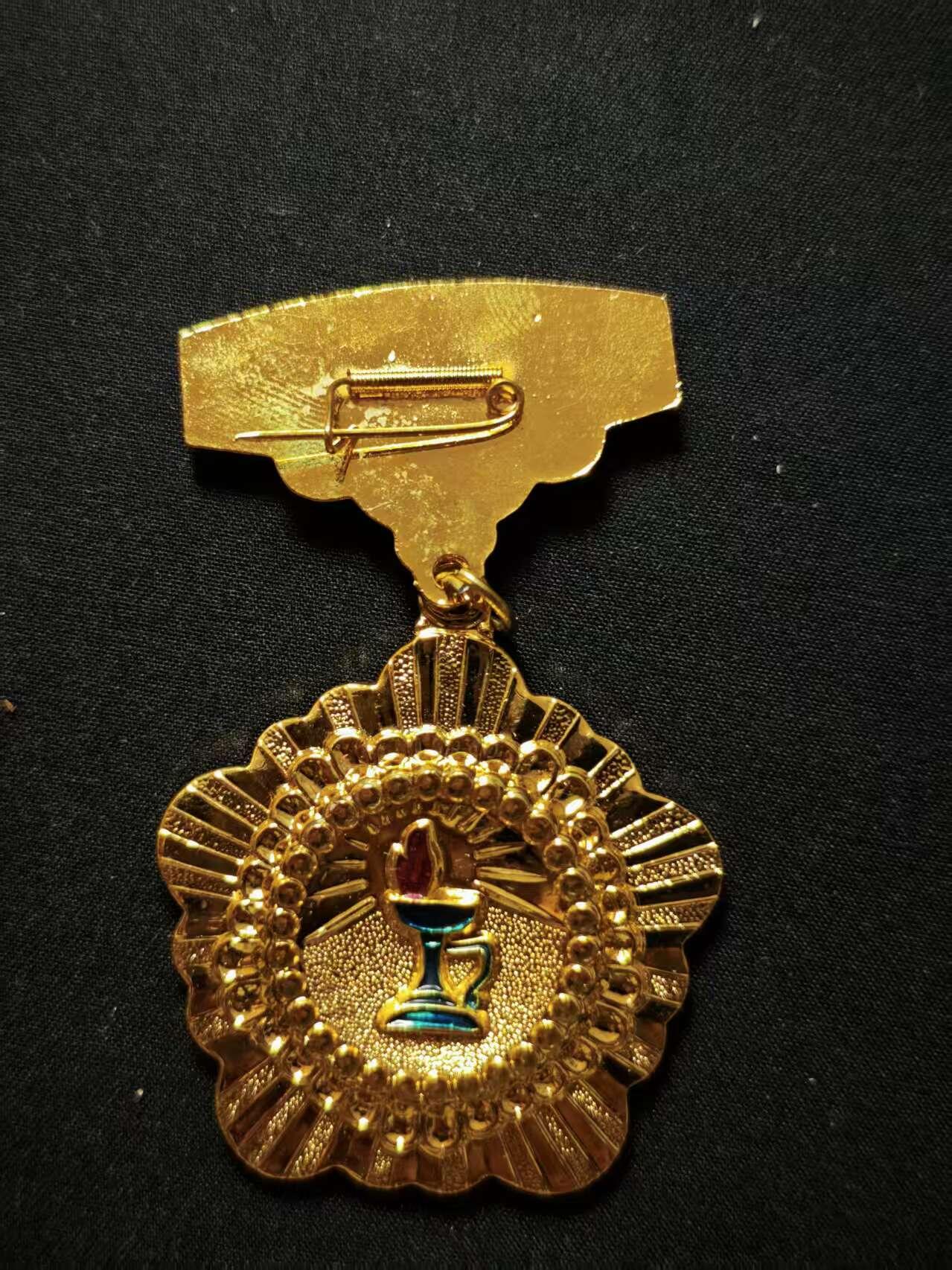 罗岚⭐爱藏⭐甄选专拍第三场-分享拍场赚佣（实体店在建中···） 三十护龄奖章带盒 卫生部制发 铜质厚重 极美品