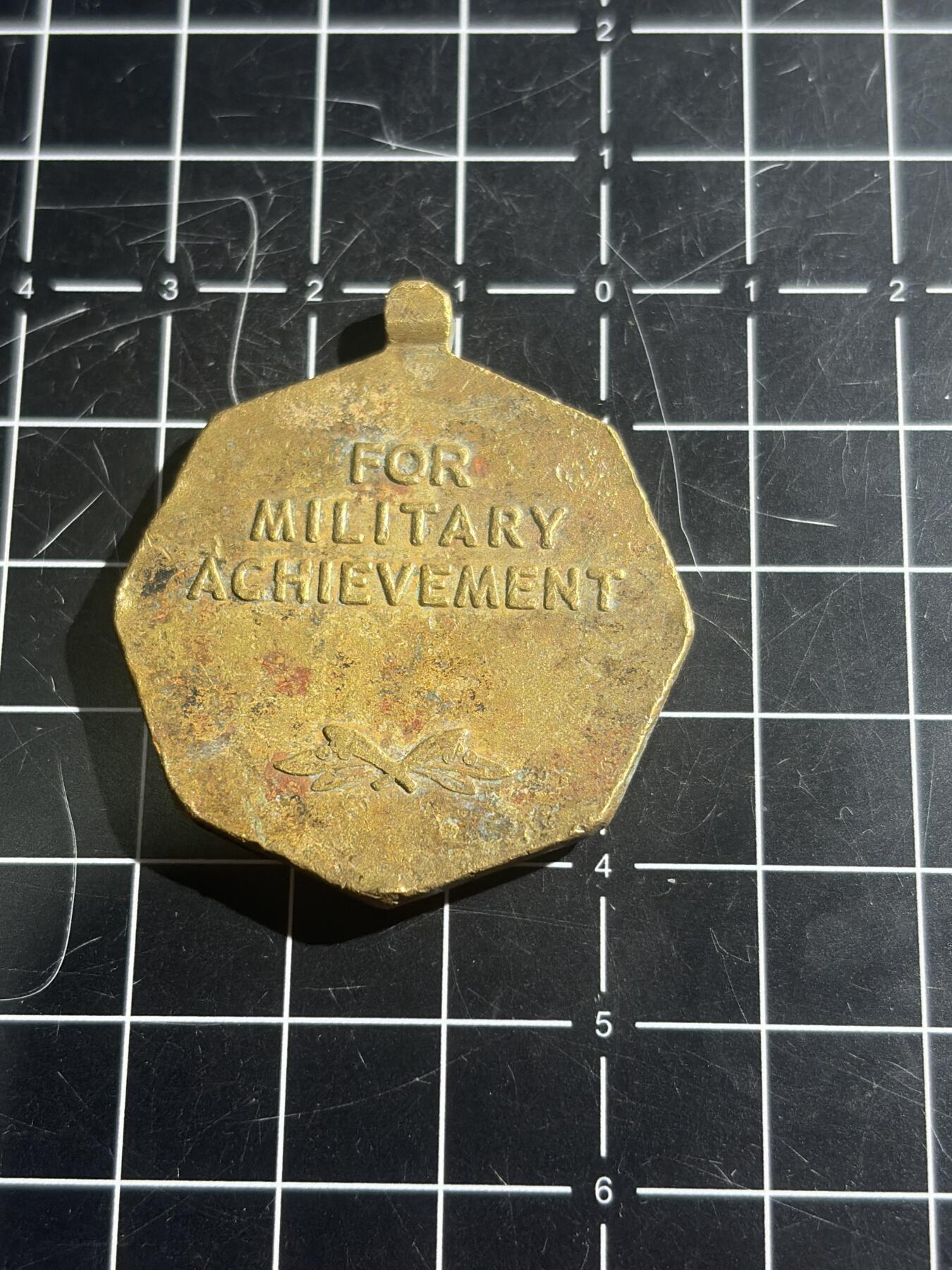 古冰库章牌勋赏收藏0起拍卖 美国军事奖章纪念章章头