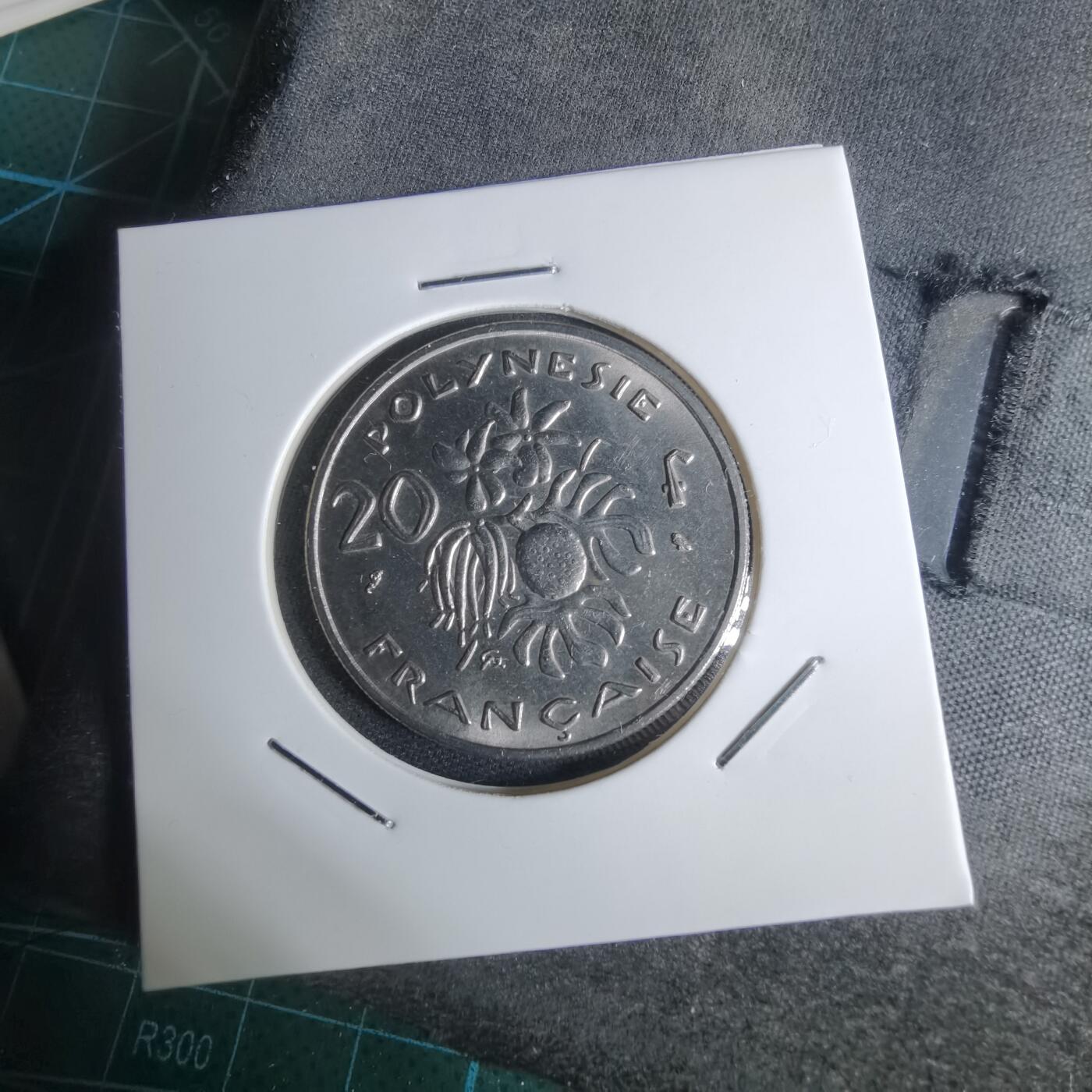 沼泽如烟--第947场 法属波利尼西亚1970年20法郎