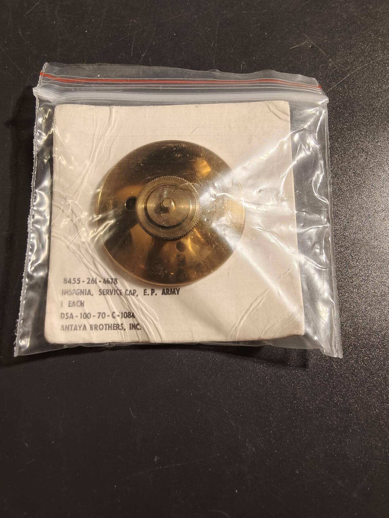 老王徽章第172期 美国陆军大檐帽帽徽