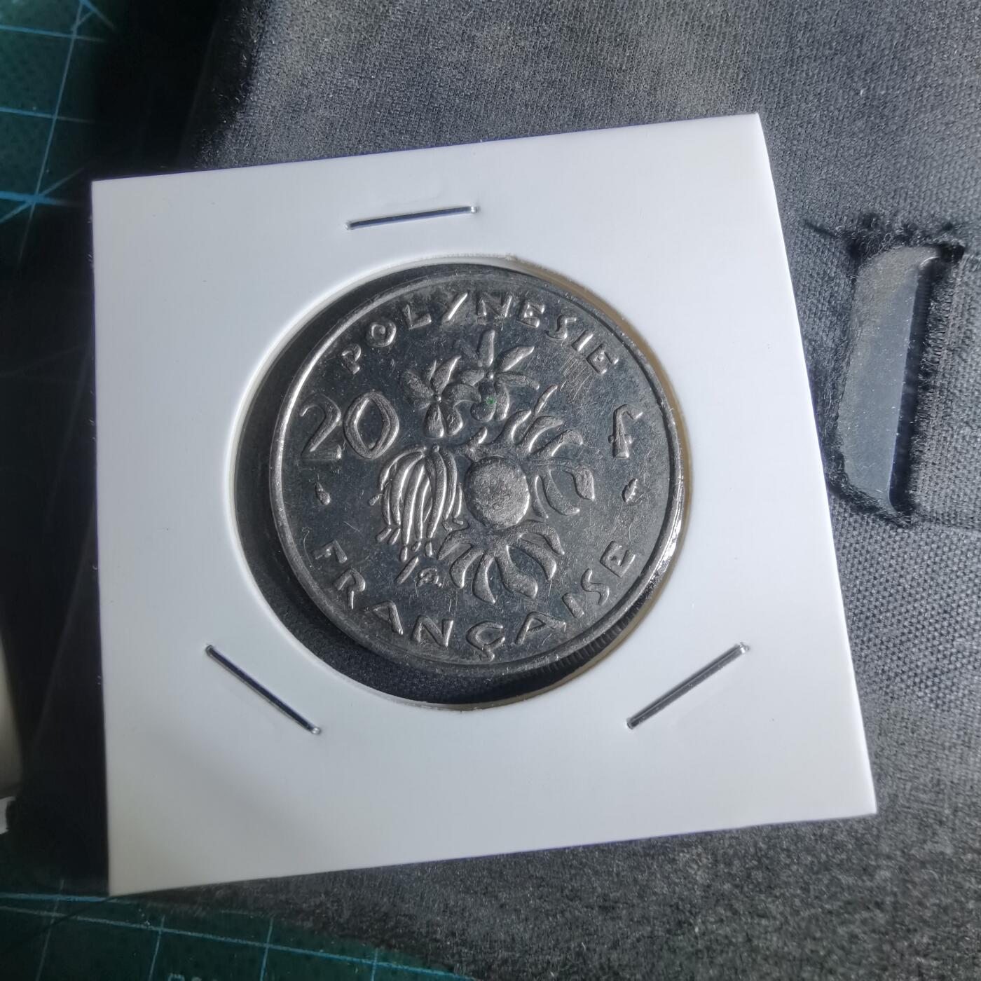 沼泽如烟--第947场 法属波利尼西亚1986年20法郎