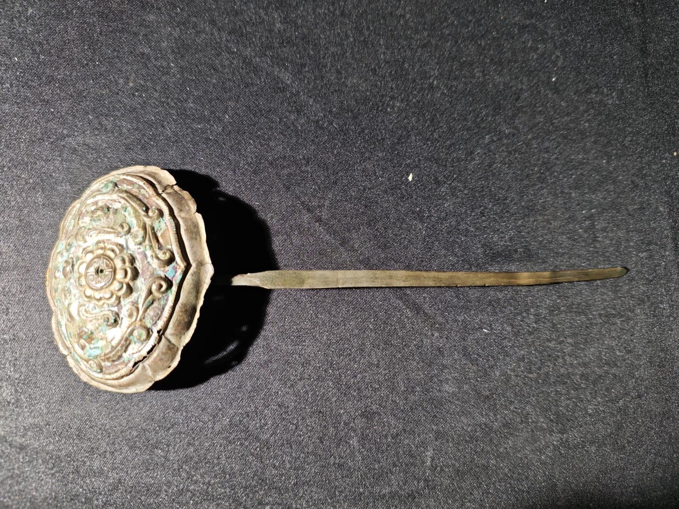 100期回流戒指饰品杂件纪念章丝路钱币专场 老银饰品