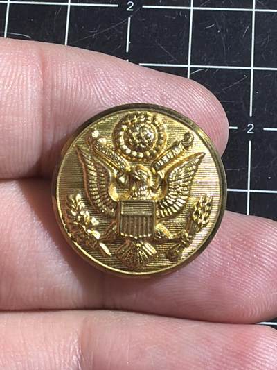 古冰库章牌勋赏收藏0起拍卖 美国军服扣子一个