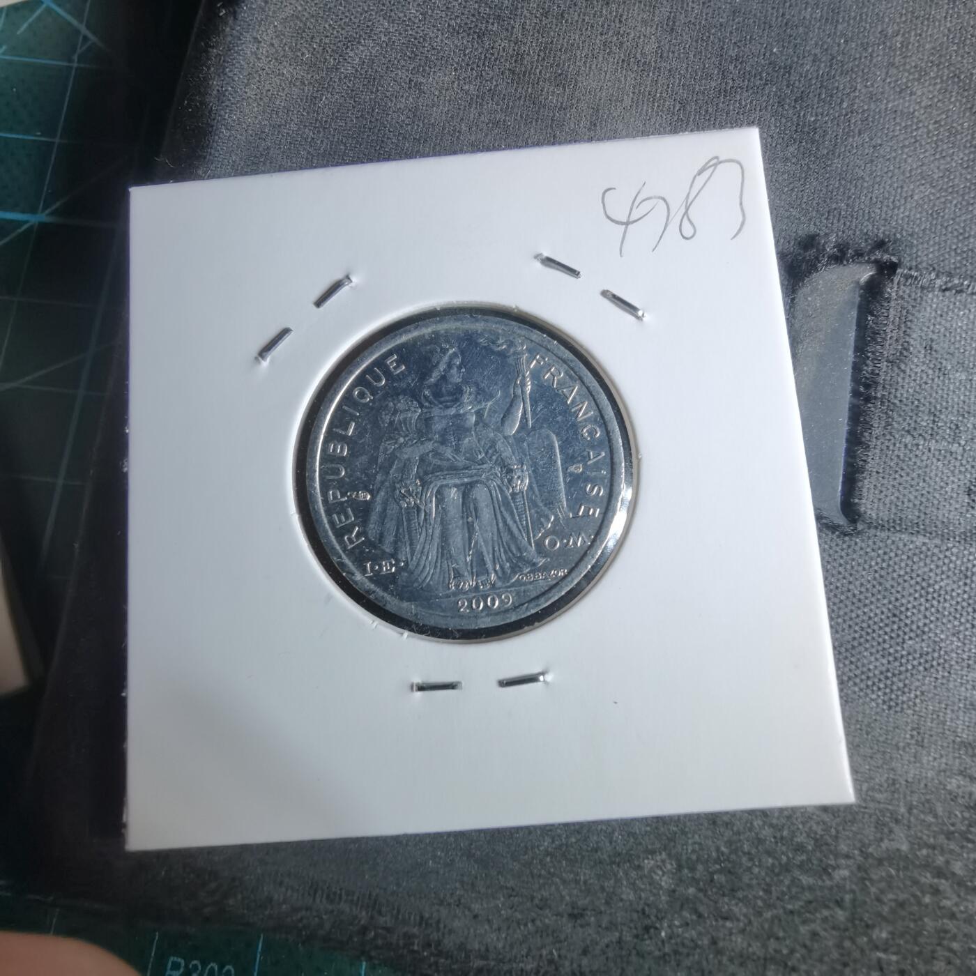 沼泽如烟--第947场 法属波利尼西亚2009年1法郎