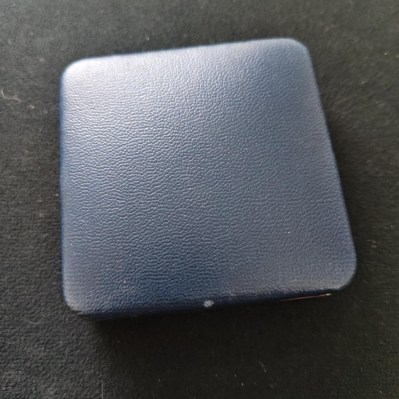 【全场包邮】纯粹捡漏拍491场（免费代拍第28场） 中国1995年10元香港回归祖国第一组精制（31.1克）纪念银币-盒证全