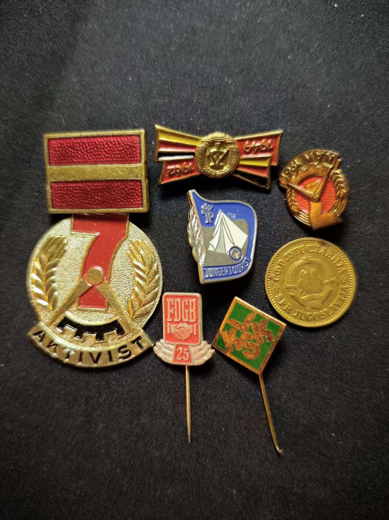 罗岚⭐爱藏⭐甄选专拍第三场-分享拍场赚佣（实体店在建中···） 民主德国勋赏一组（建国七周年 七年建设计划证章）