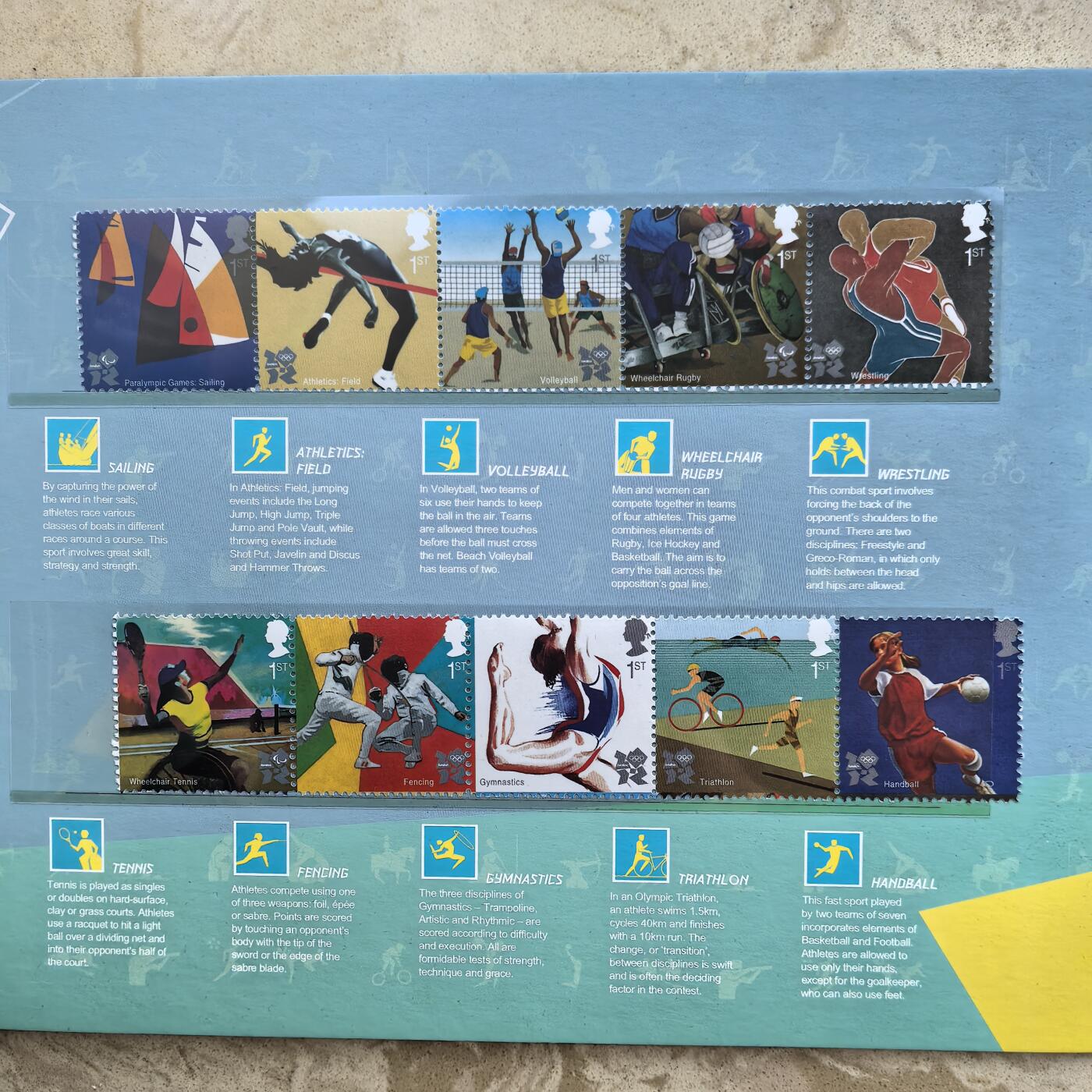 道一币馆币章第一百六十场 盒证 英国伦敦2012年30枚奥运会邮票、10枚纪念徽章，29枚59便士纪念币大全套 底部有点脱胶