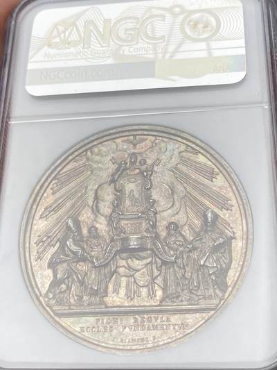 万国钱币拍卖第058期（万国新年大拍） NGC MS62 1860年梵蒂冈教皇国庇护九世纪念教宗通谕《Singulari quidem》大银章 高浮雕超级繁复的圣彼得宝座 极美七彩祥云包浆沁人心脾 通谕敦促所有主教和大主教抵制理性主义哲学及任何对天主教信仰的侵蚀