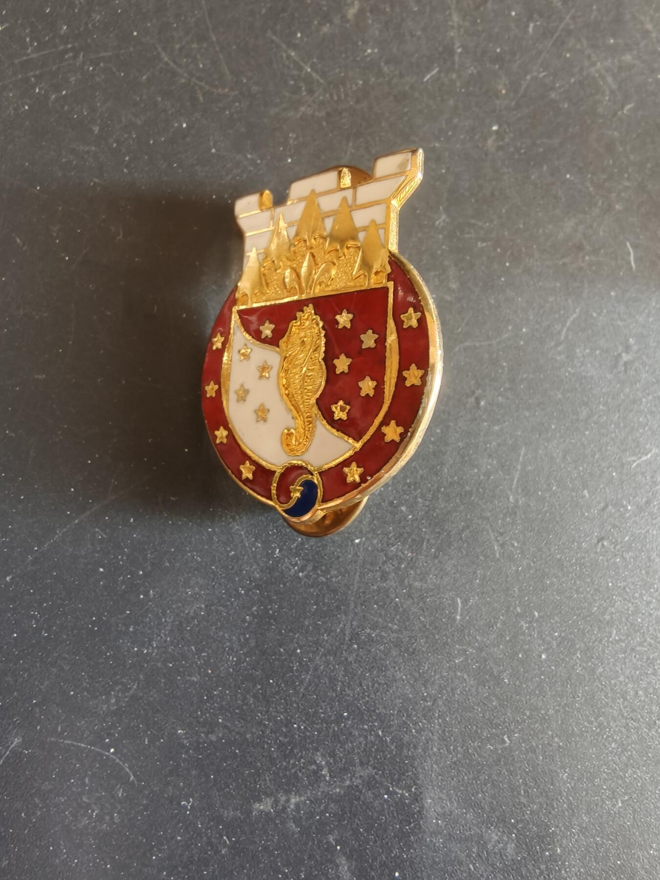 老王徽章第172期 美国陆军第36工兵旅证章