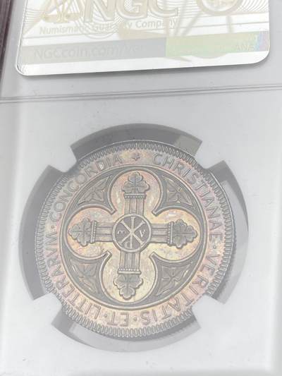 万国钱币拍卖第058期（万国新年大拍） NGC MS63 1863年法国卢瓦尔省奥尔良圣十字学院纪念银章 32MM 13.2G 罕见小中见大的顶级雕刻 细节非常出众镜面金彩
