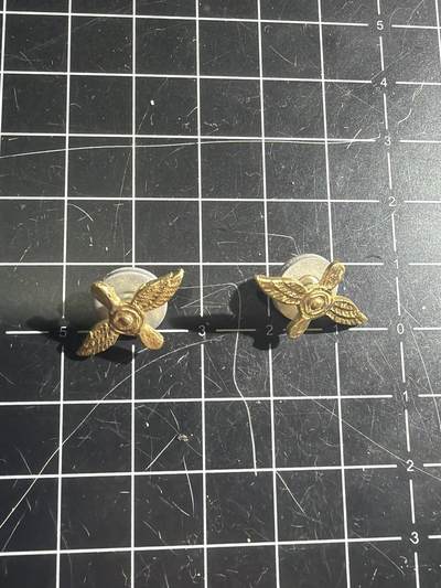 古冰库章牌勋赏收藏0起拍卖 - 苏联飞行员领花一对