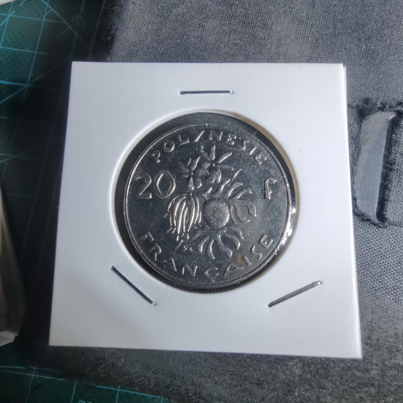 沼泽如烟--第947场 法属波利尼西亚2003年20法郎