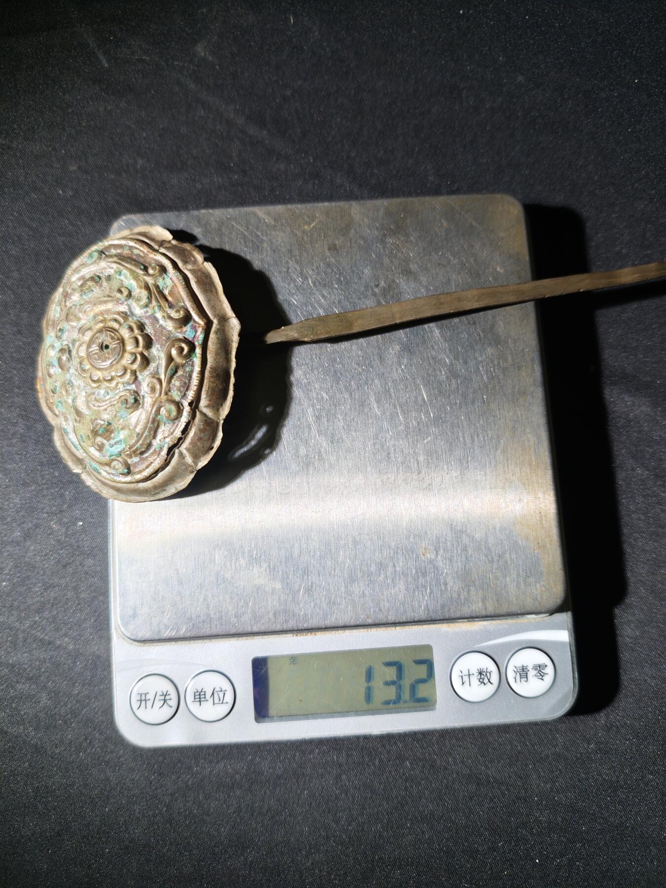 100期回流戒指饰品杂件纪念章丝路钱币专场 老银饰品