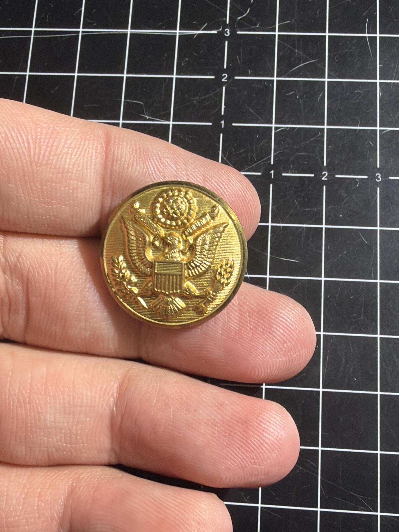 古冰库章牌勋赏收藏0起拍卖 美国军服扣子一个